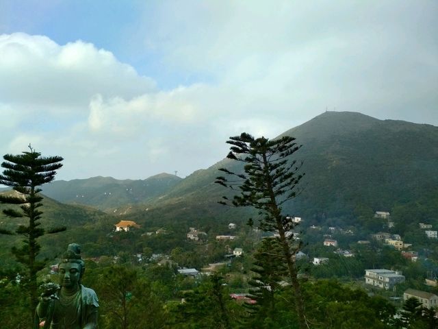 Tian Tan Buddha: The Other Side of Hong Kong 🏔️🛕