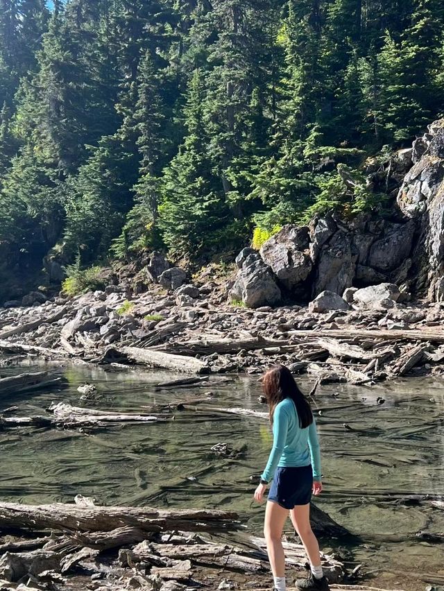 What an Experienceat Garibaldi Lake in Canada🤩
