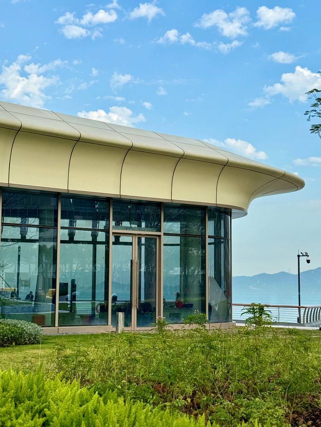 海邊巨型加菲貓 深圳 K11 終於要開幕了！
