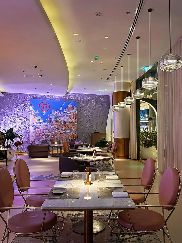 杜拜節日城洲際酒店嘅法式餐廳Pierre's TT正到爆！