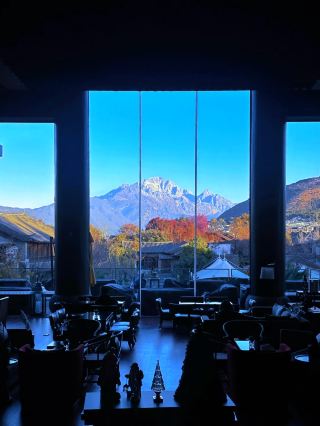 Lijiang Intercontinental | Flew to Lijiang just for this window view