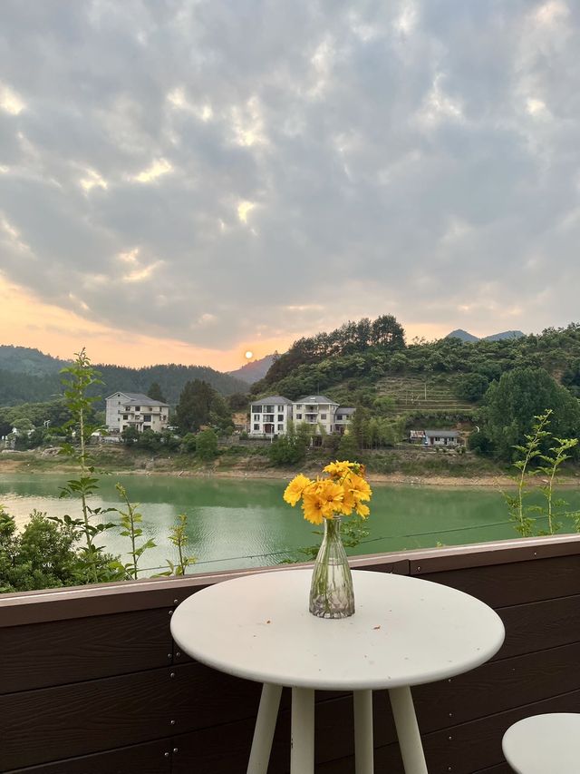 打工仔週末想hea就去千島湖