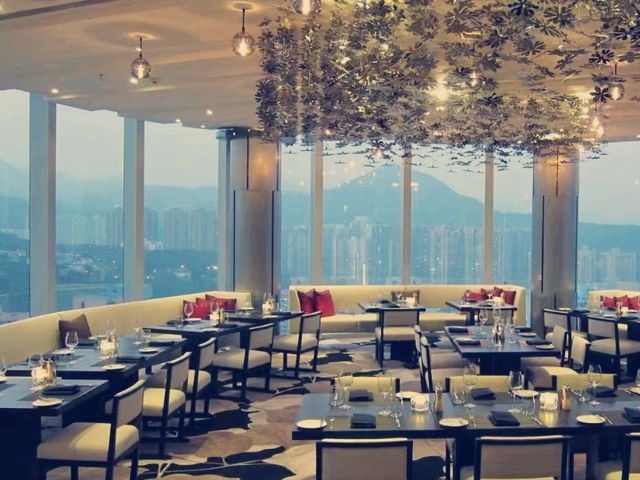 香港九龙东皇冠假日酒店亲子遊的欢乐天地