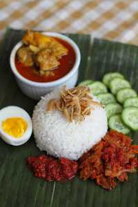 Go on a Foodie Adventure in Kuala Lumpur! ✈️ 🌏