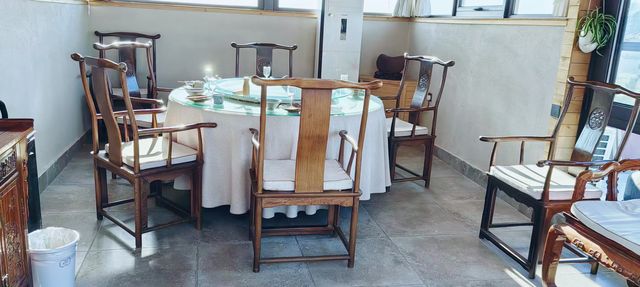 夏日旅行 客舍美學酒店 別有一番風味 我住進客舍美學酒店嘅嗰日，正值炎炎夏日天氣非常炎熱。空氣瀰漫住