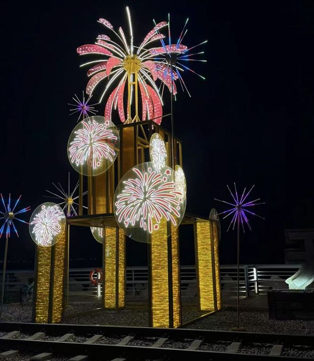 來西港花園感受夜晚的迷人景色