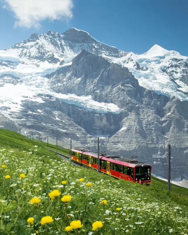 ทัวร์สวิตเซอร์แลนด์แบบกลุ่มเล็ก 5 วัน สุดพิเศษ