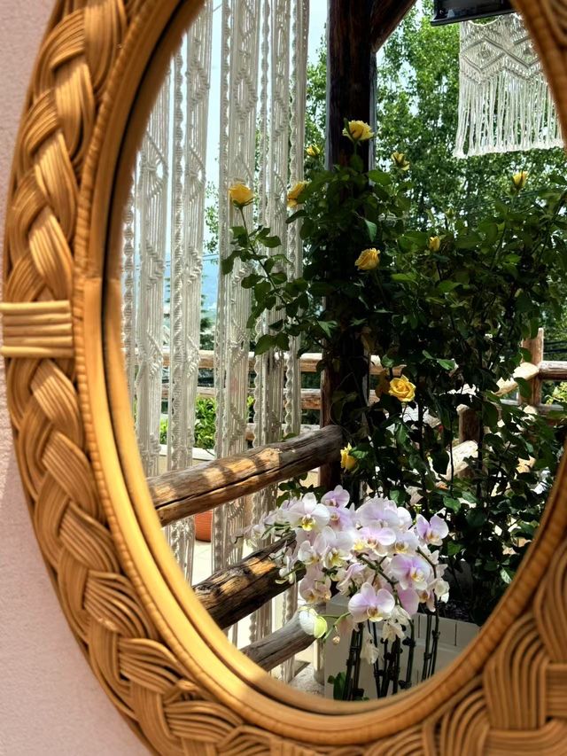 一秒穿越南法的海邊小屋｜藏在花園裡的浪漫假期