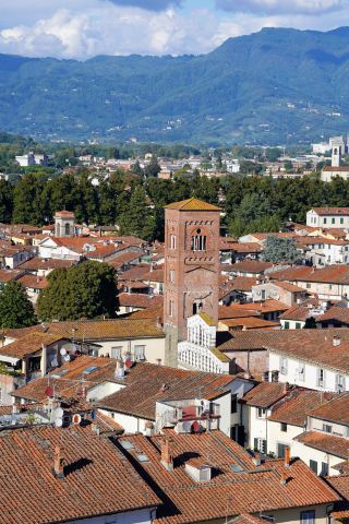 Italy · Lucca: A historic city built in the Middle Ages