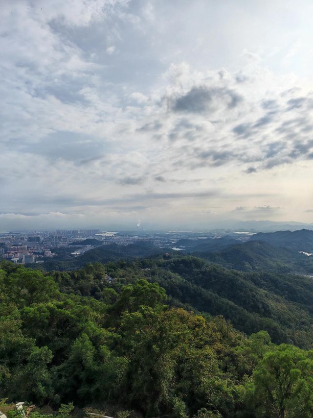 江門圭峰山|綠湖如碧玉嵌翠嶺 環湖暢遊醉氧吧 江門圭峰山|綠湖如碧玉嵌翠嶺 環湖暢遊醉氧吧