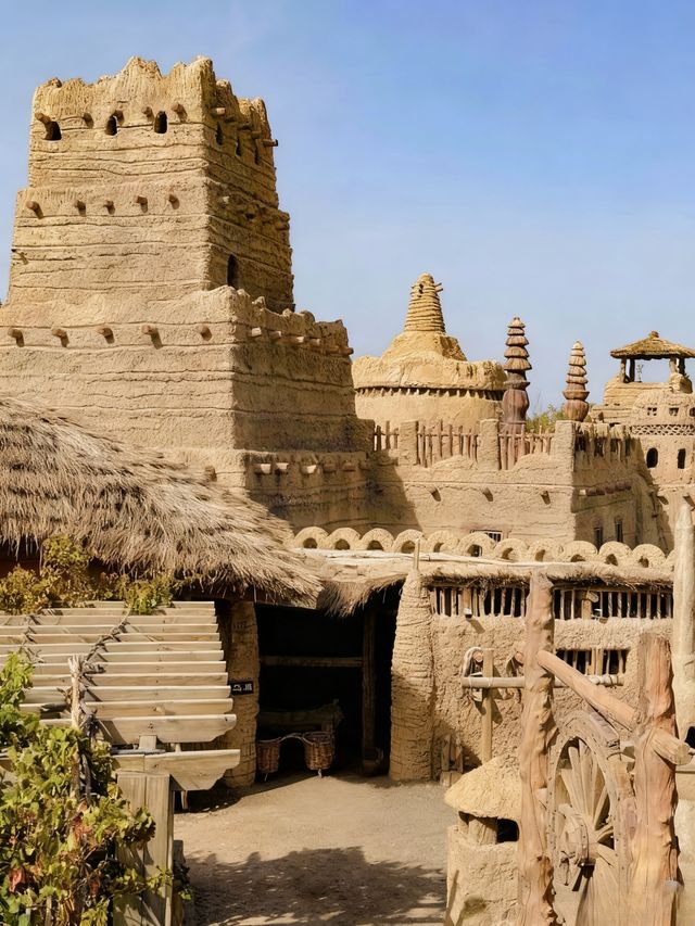 庫爾勒隱藏款!體育公園秒穿樓蘭古城 庫爾勒隱藏款!體育公園秒穿樓蘭古城