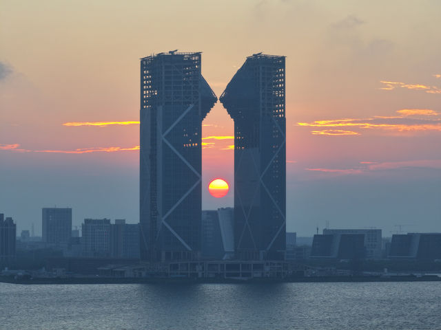 魔都落日秘境滴水湖懸日最佳打卡機位大公開! 魔都落日秘境滴水湖懸日最佳打卡機位大公開!