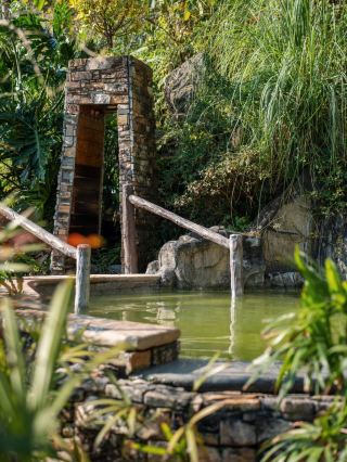 ภูเขาหิมะซีหลิงเปิดแล้ว! แพ็กเกจท่องเที่ยว 2 วัน พร้อมสัมผัสประสบการณ์เล่นหิมะและแช่น้ำพุร้อนสุดวิเศษ