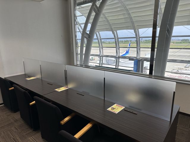 宮城・仙台空港。飛行機移動の合間のラウンジ利用『ビジネスラウンジ EAST SIDE』