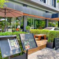 คาเฟ่สไตล์บรันช์ Cafe Marquina