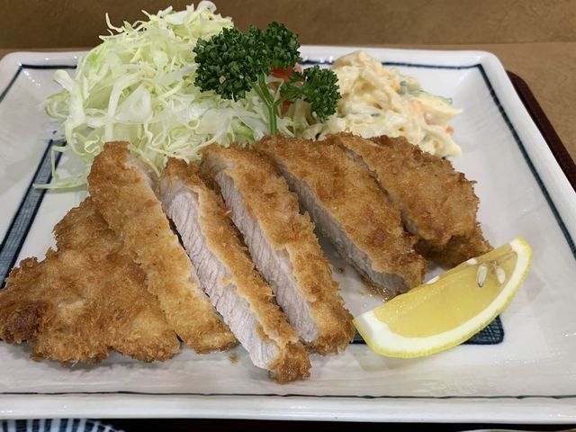 大阪　大阪グルメ　伊丹空港そば　とんかつハウスとんとんのとんかつをもう食べた？