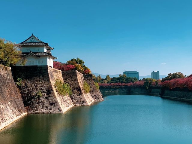 ปราสาทโอซาก้า (Osaka Castle)🏯ฤดูใบไม้เปลี่ยนสี