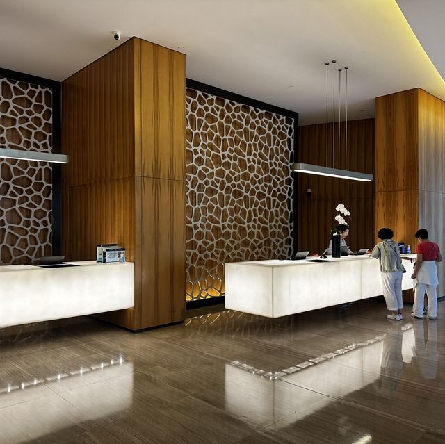 5星級優質地鐵站上蓋酒店-East Hotel Beijing 