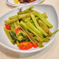 今日要試一試正宗澳門美食！