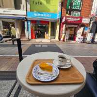 Autumn chillax time at Doutor cafe, Jiyugaoka