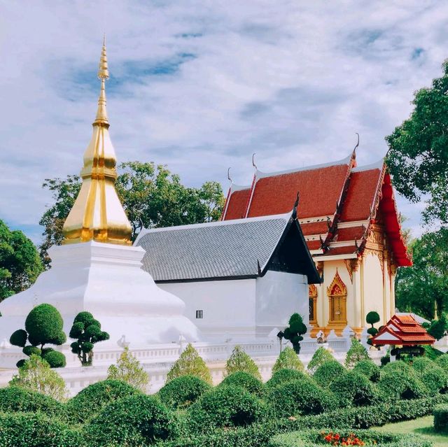 พระธาตุ​ขามแก่น