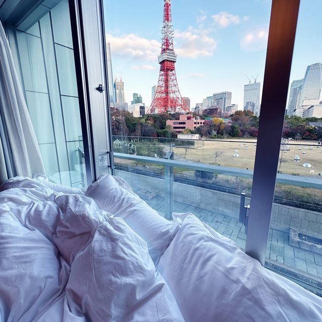 Waking up to Tokyo Tower view day and night!