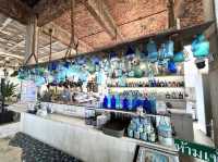 ร้านกาแฟน่ารัก บรรยากาศริมทะเล ชิลๆ ริมปากน้ำ