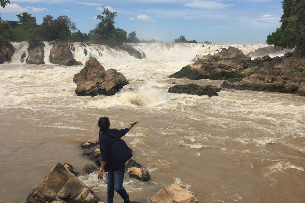 น้ำตกคอนพะเพ็ง (ลาวใต้) Veun Kham