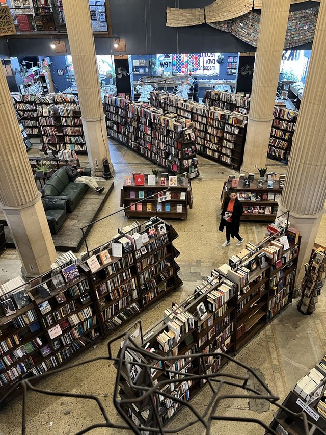 La 꼭 방문해야할 장소! '더 라스트 북 스토어' 📚