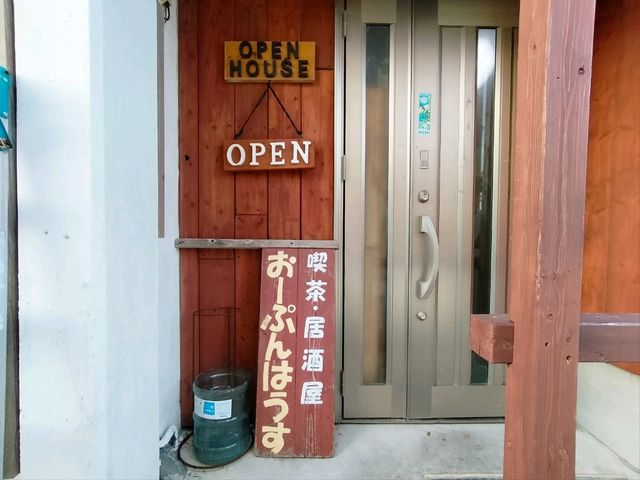 【沖縄 座間味島】座間味島で採れた魚だけのお店✨