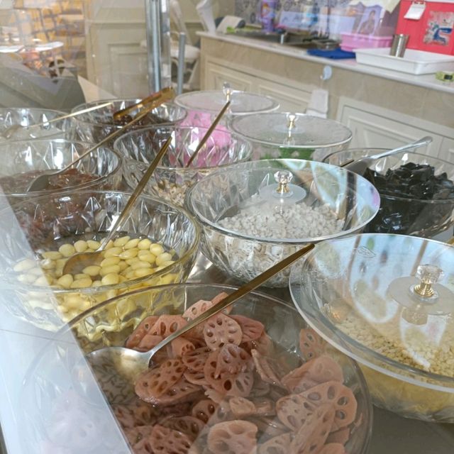 ทองกีบวัว ขนมหวานเย็นโบราณ