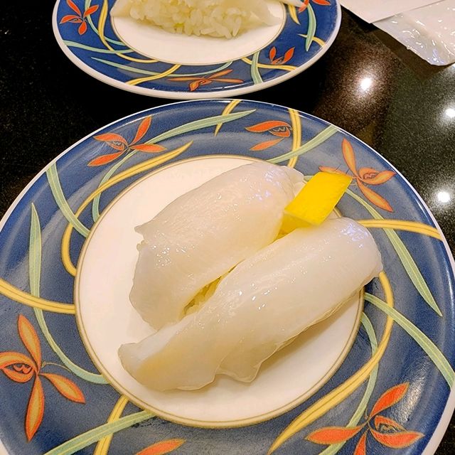 กินตามรีวิว ซูชิหน้าล้น ร้านฮิตคนไทย @Ueno | Tokyo