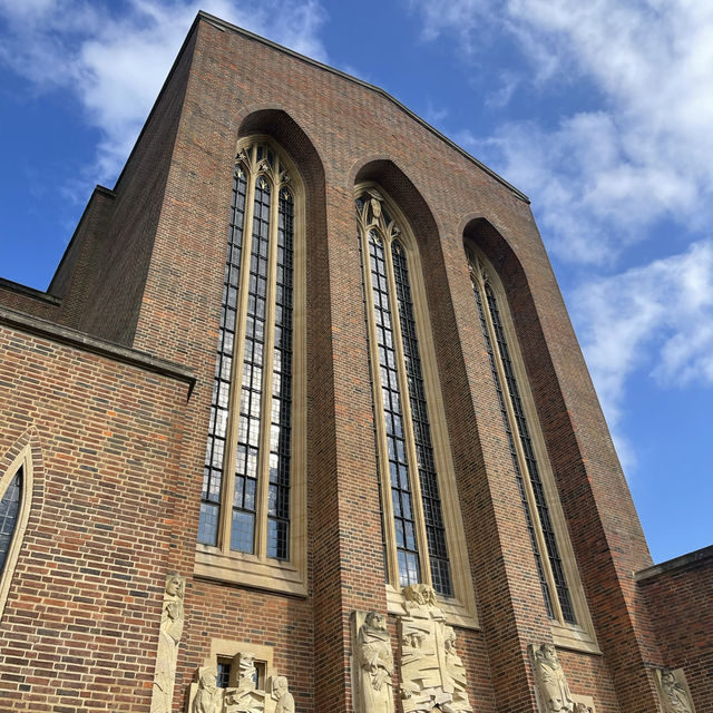 英國薩里大學🦌 University of Surrey