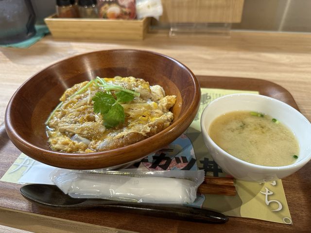 福岡・親不孝通り。『井出カツ丼 天神店』オープン。『井出ちゃんぽん』系列のお店が登場。