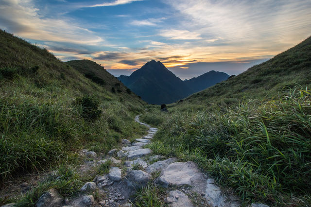 香港 🇭🇰｜香港夏天最美日落拍攝景點☀️ - 大東山 ⛰️