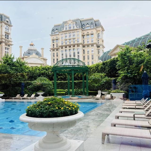 The best Heated Indoor & Outdoor Pool ever!