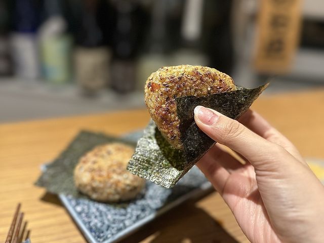 在香港｜吃到了炭火燒烤的串燒了🥹