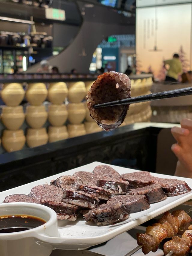 【白玉串城】🇰🇵 驚喜自動旋轉燒烤店✨
