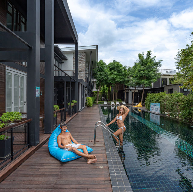 ที่พักหัวหินติดทะเล สระวิวปัง หมูกะทะรสเด็ด 🏝️