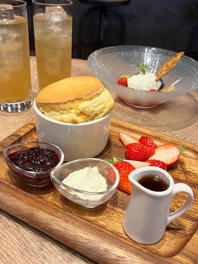 【福岡カフェ】ふわふわのスフレパンケーキがたまらない！