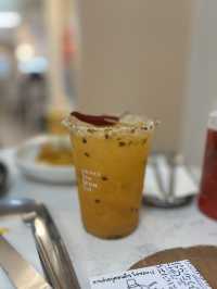Fun cafe!