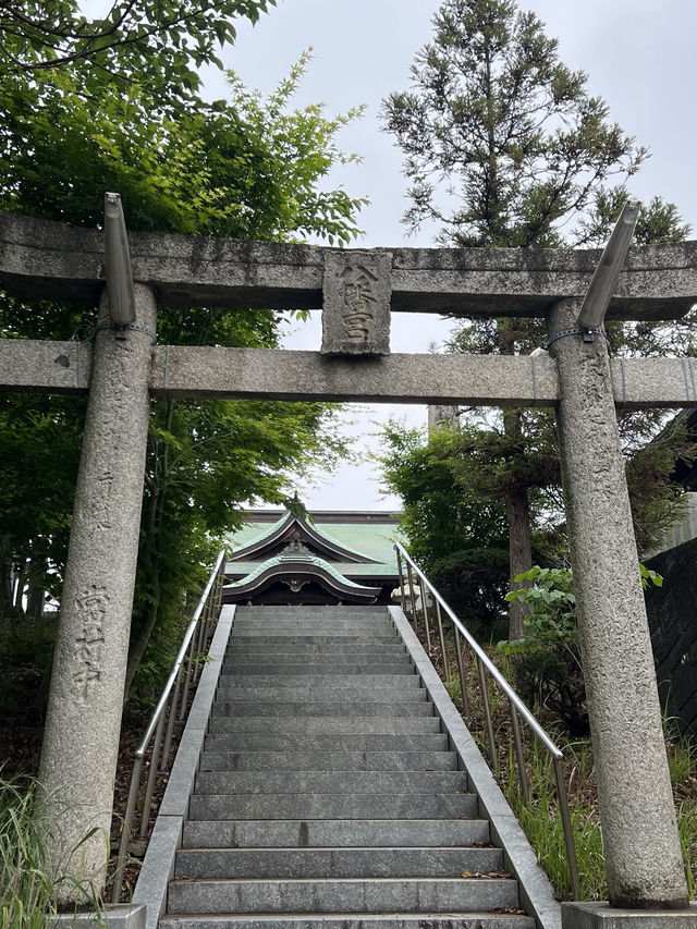 【北九州神社】長い階段を登った先にある本城八幡神社
