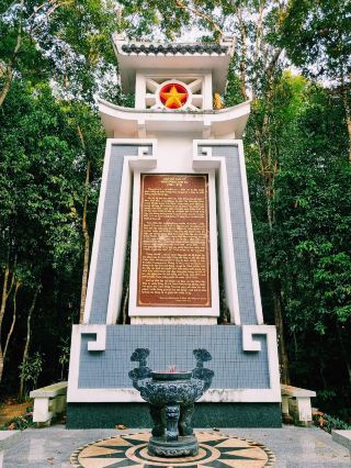 歷史區戰爭區D Khu Di tích Lịch sử Chiến khu D