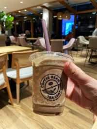 A comfy coffee shop to chill for half a day☕️