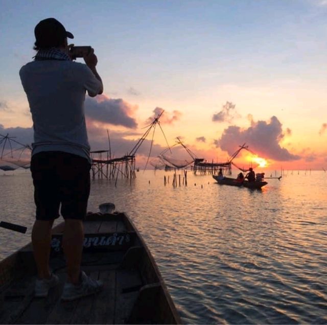 พิกัดเที่ยวทะเลน้อย นั่งเรือดูบัวมนต์เสน่ห์พัทลุง