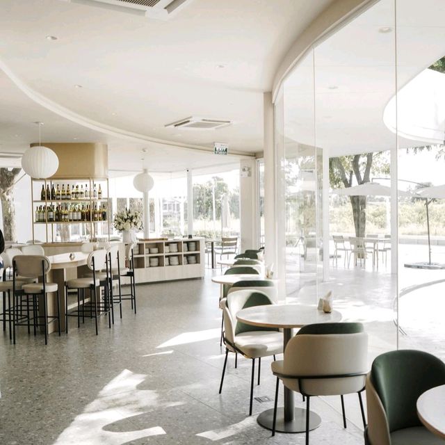 Praline Dining Room ถนนพรานนก - กาญจนาภิเษก