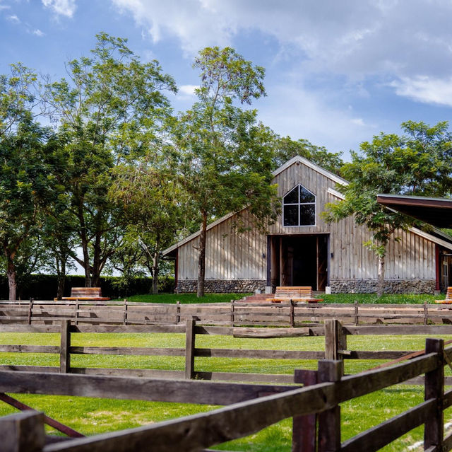 Rancho Charnvee Resort Khaoyai & CountryClub