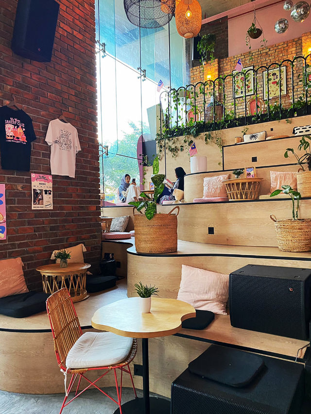 Lagula is calling Vegan and Vegetarian 💐