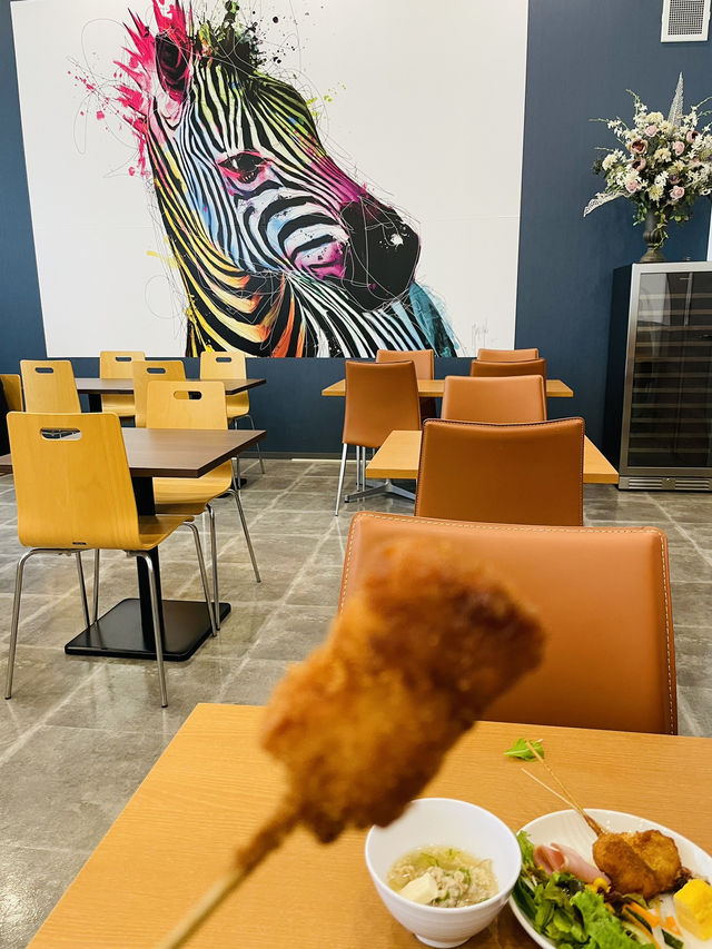 【大阪府:新世界】大阪グルメの朝食ビュッフェ！