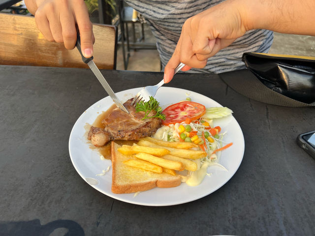 สเต็กนายใหญ่ บรรยากาศดี ชมวิวพระอาทิตย์ตก ☀️
